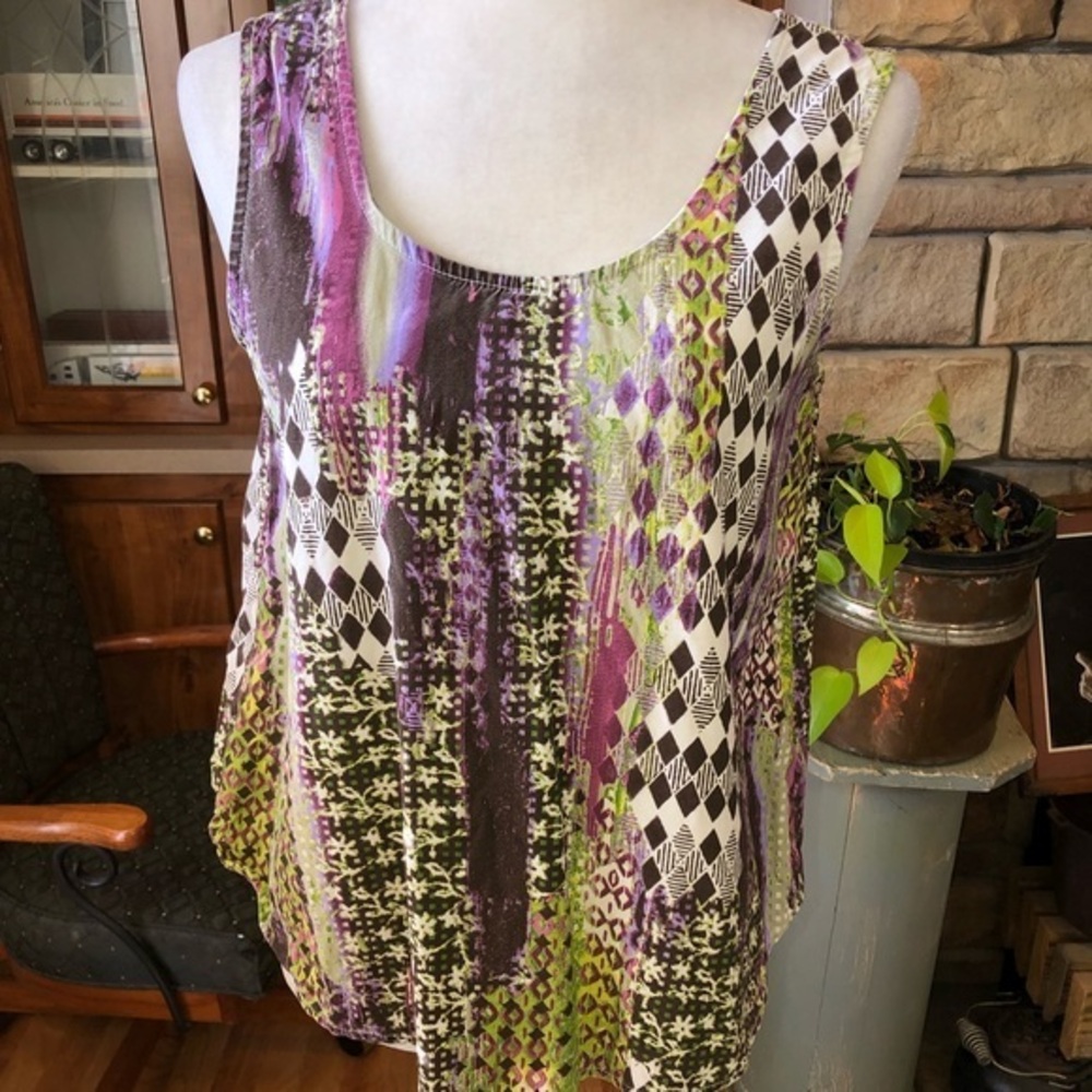 Click size Medium multicolored multi patterned sleeveless top EUC